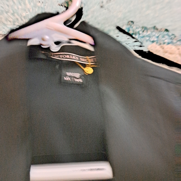 Robe - Picture 5 of 5